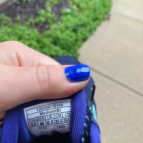 Brooks running sneakers - Picture 4 of 4